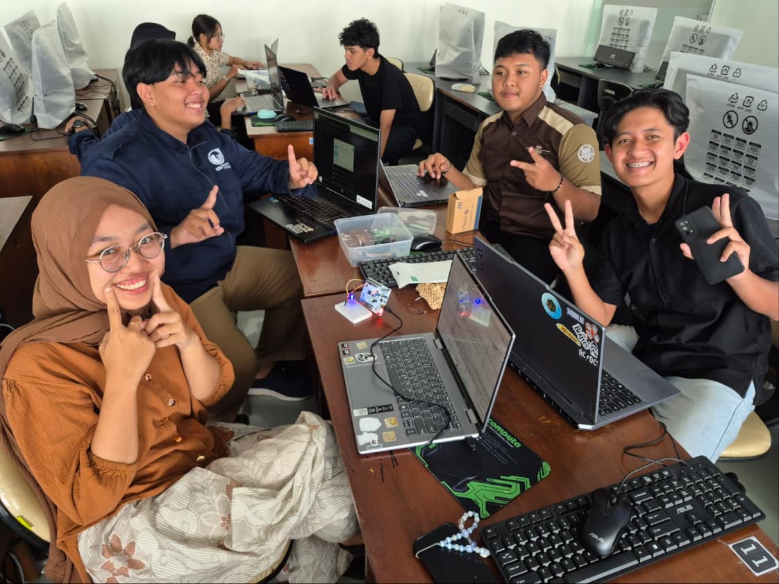 Galeri 8 Workshop