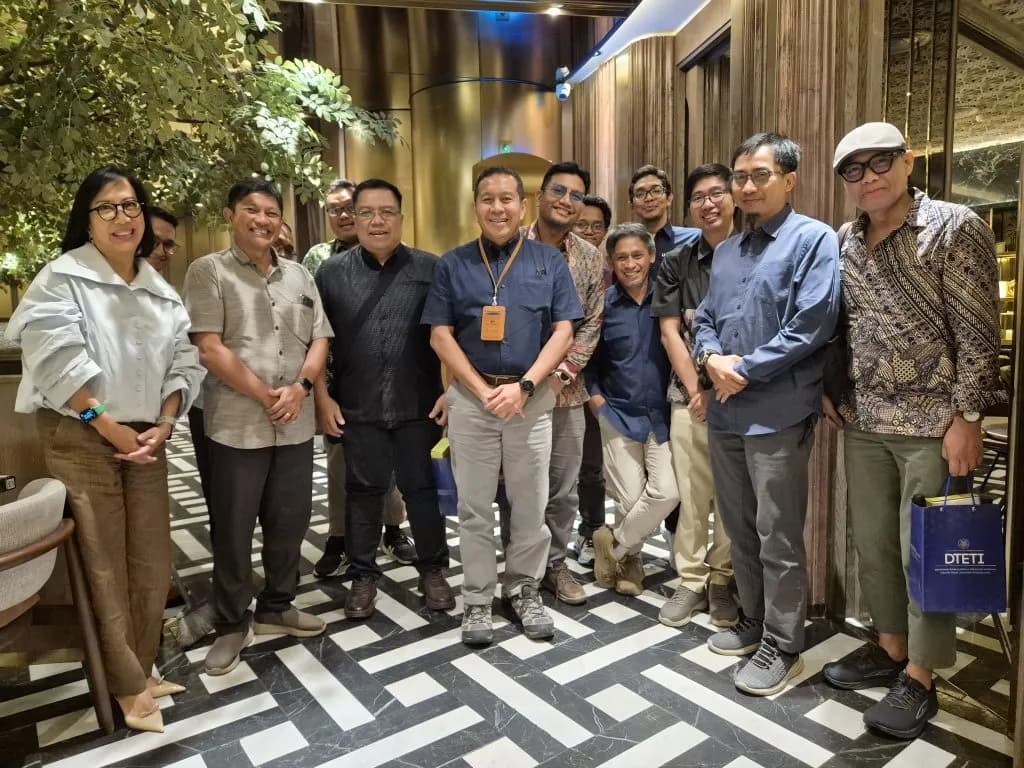 DTETI FT UGM Bahas Penguatan Kurikulum Bersama Advisory Board, Tekankan Soft Skills, AI, dan Magang Industri